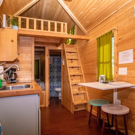 Mt Hood Tiny House Village Welches Exterior photo
