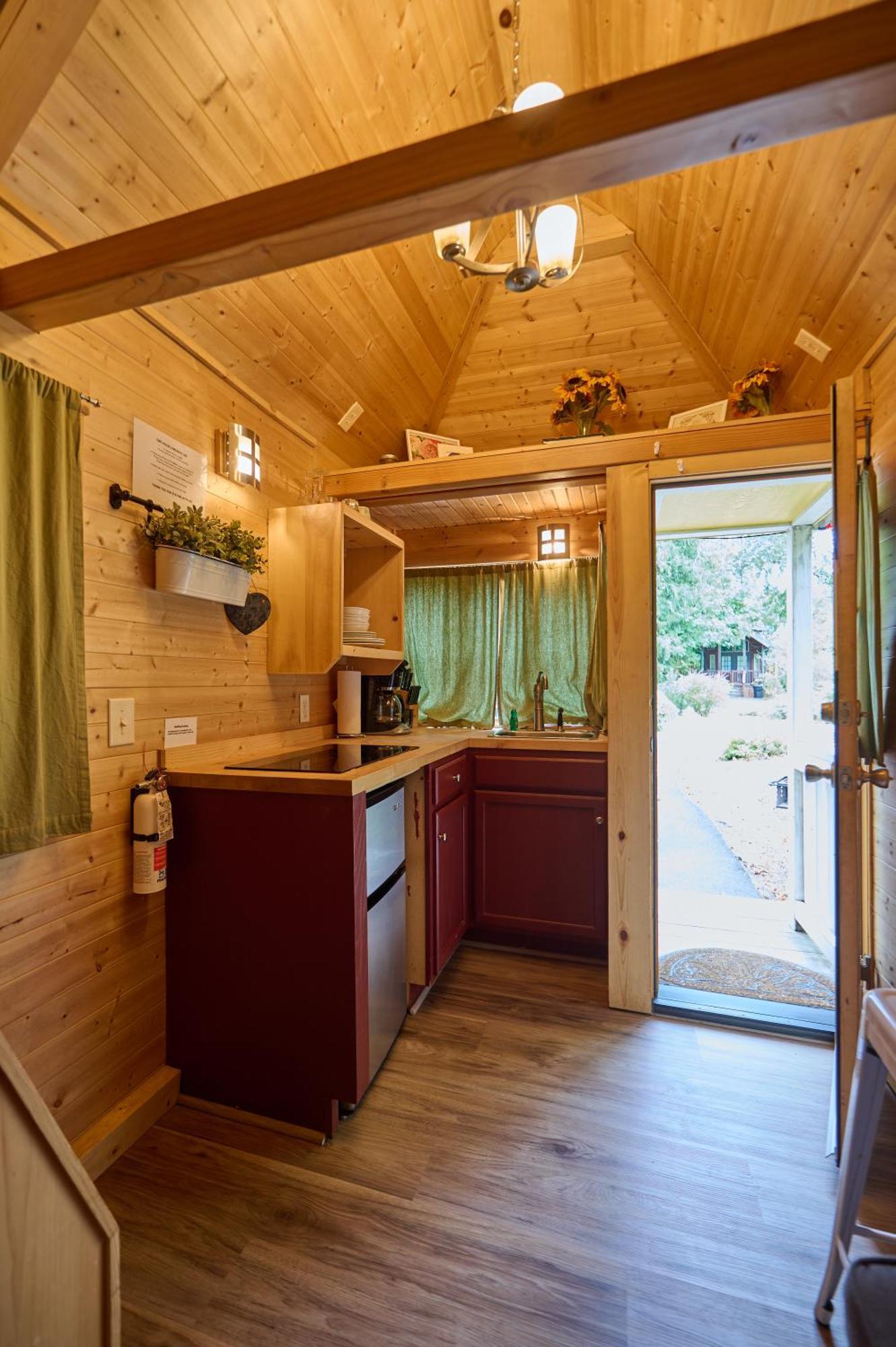 Mt Hood Tiny House Village Welches Exterior photo