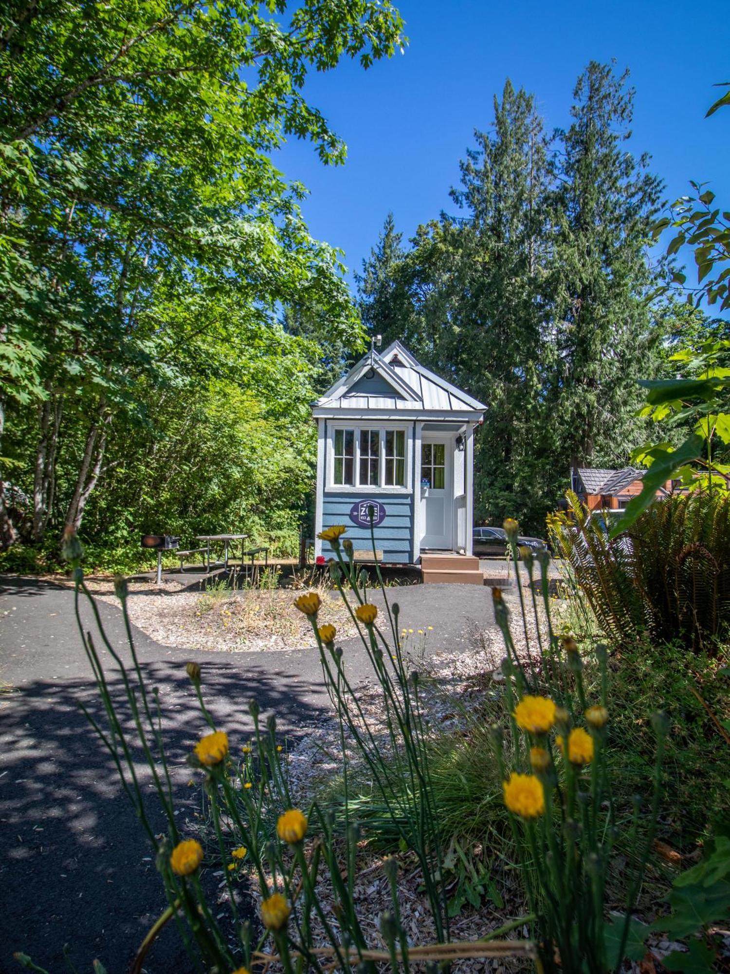 Mt Hood Tiny House Village Welches Exterior photo