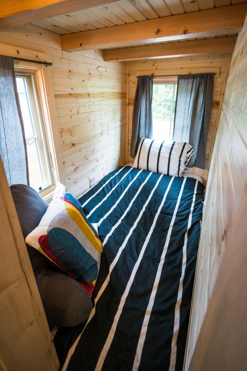 Mt Hood Tiny House Village Welches Exterior photo